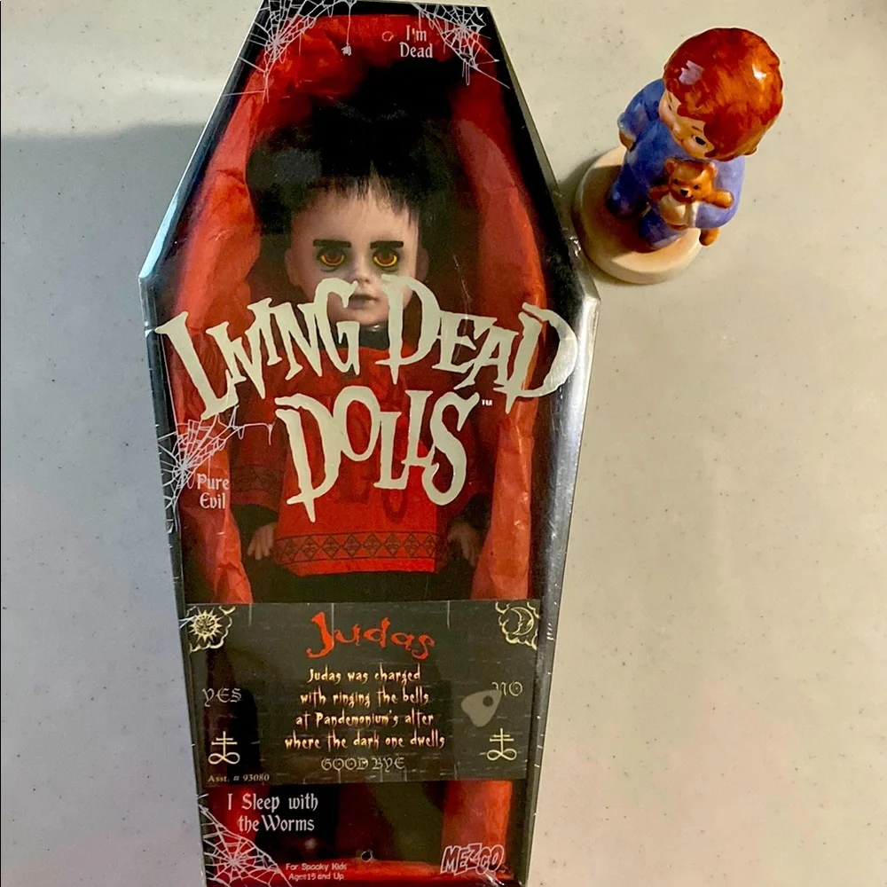 Living Dead Dolls Series 15 Judas